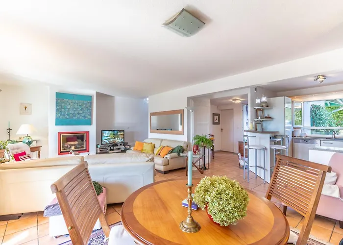 Entre Et Verdure - Deux Hebergements De Charme A