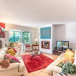 D'hôtes-studette Milady, Calme, Patio, Vue Sur Jardin Et Montagne Du Patio, Parkin Privé, Confort Biarritz