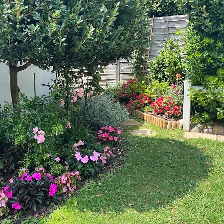 Guest house Entre Et Verdure - Deux Hebergements De Charme A Biarritz