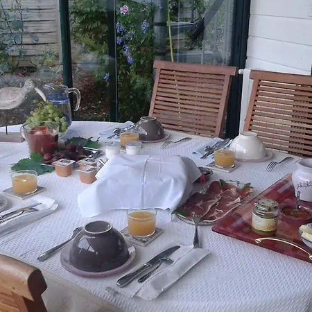 Entre Et Verdure - Deux Hebergements De Charme A Πανσιόν