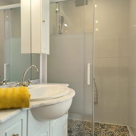 Entre Et Verdure - Deux Hebergements De Charme A 比亚里茨