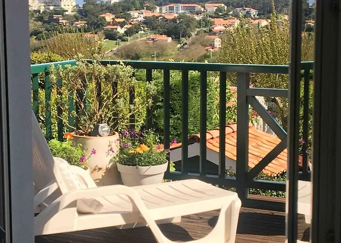 Guest house Entre Et Verdure - Deux Hebergements De Charme A Biarritz