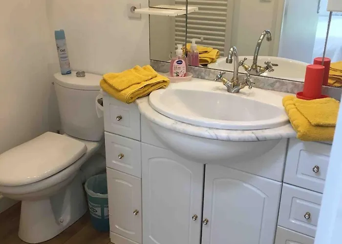 Entre Et Verdure - Deux Hebergements De Charme A Πανσιόν