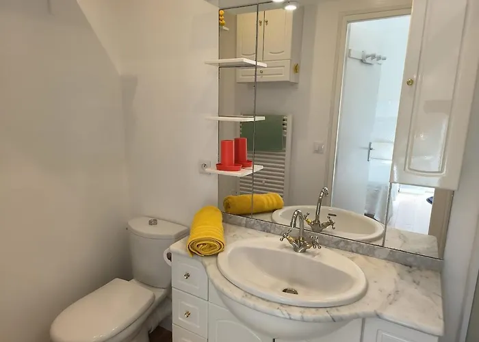 Entre Et Verdure - Deux Hebergements De Charme A 4*