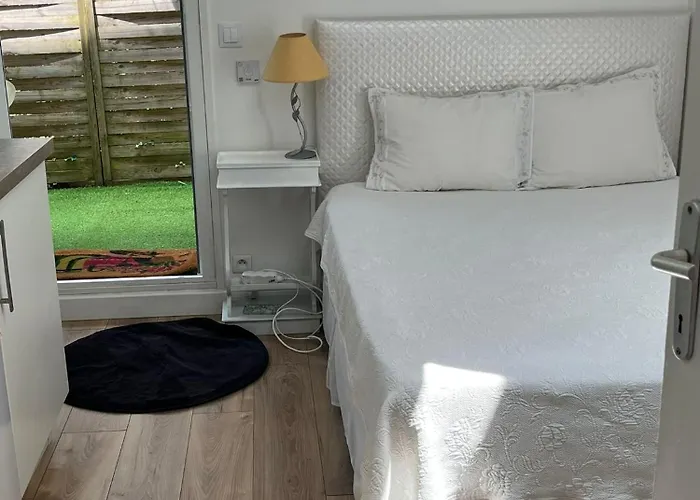 Guest house Entre Et Verdure - Deux Hebergements De Charme A